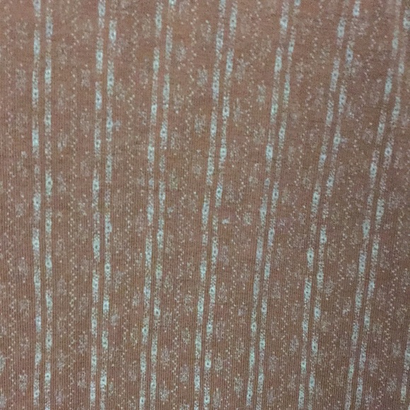 Dusty pink short-sleeves shirt - Picture 3 of 3